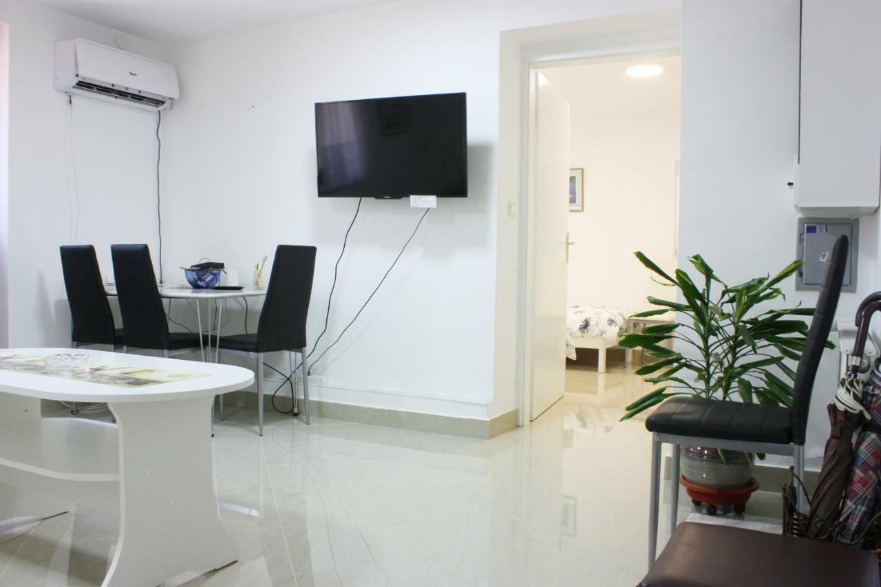 Maksimir Relax Zagreb-75m2 Appartement